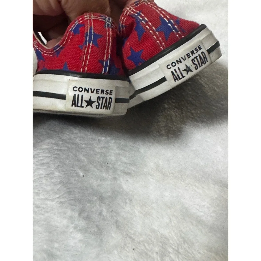 Converse Chuck Taylor All Star Infant Size 5 Red Blue Stars Sneakers 763071F